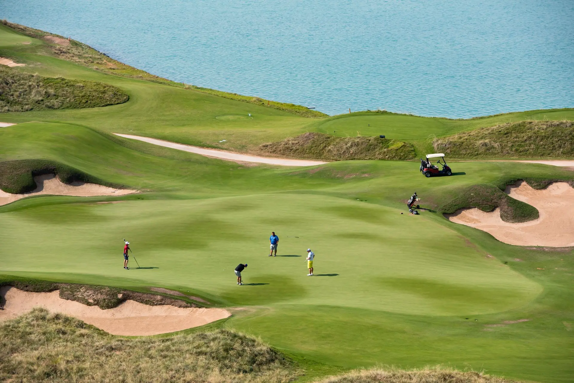 FJD RM21 on a golf course fairway